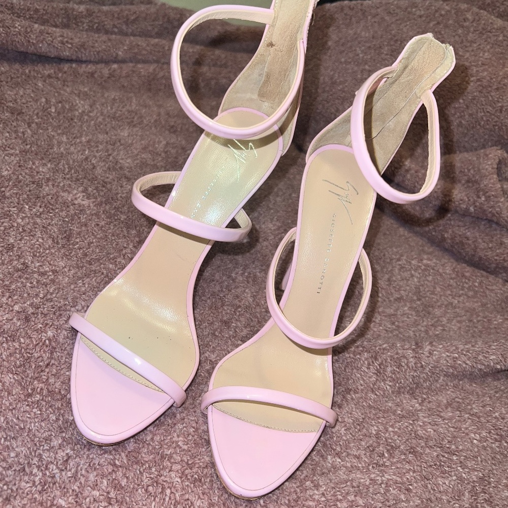 Giuseppe Zanotti Harmony